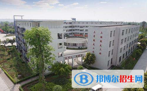 達州中醫(yī)學(xué)校2018年報名條件、招生對象