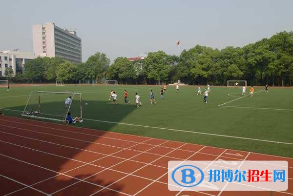 南充職工大學(xué)2018年報(bào)名條件、招生對(duì)象