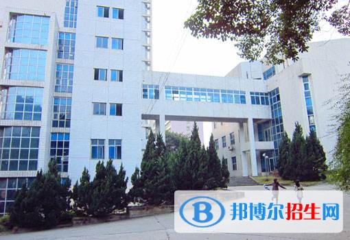 南充石油化工學(xué)校2018年報名條件、招生對象