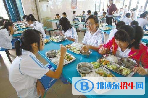 南充電子科技學校宿舍條件