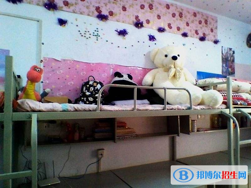 成都文化藝術學校宿舍條件