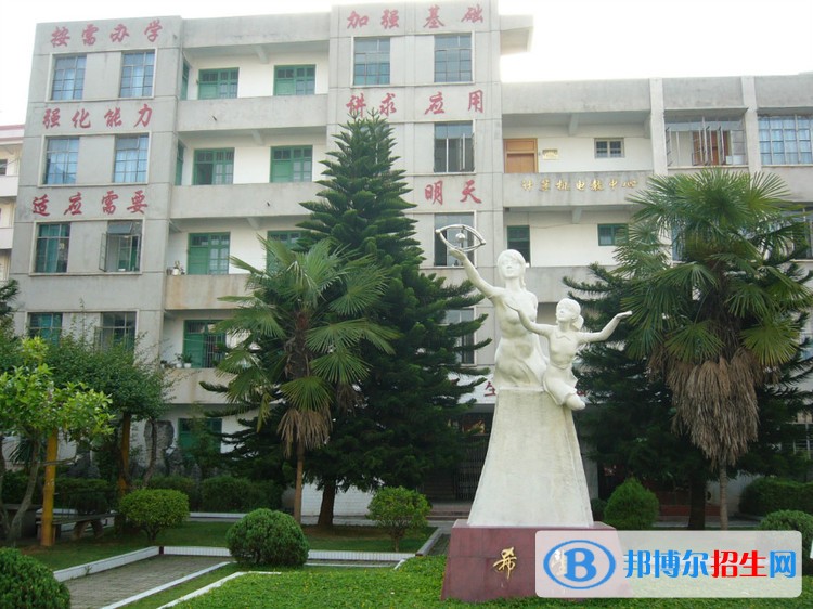 云南省思茅衛(wèi)生學(xué)校有哪些專業(yè)