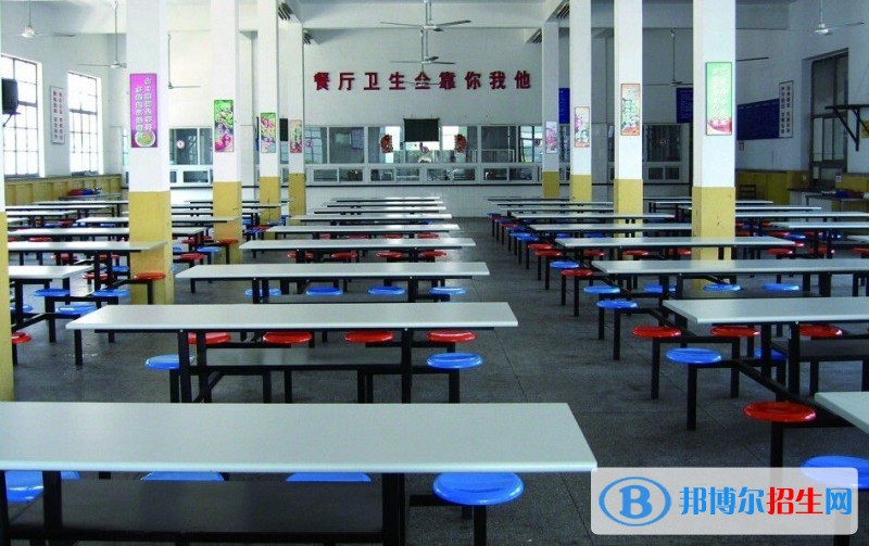 資陽(yáng)技工學(xué)校宿舍條件