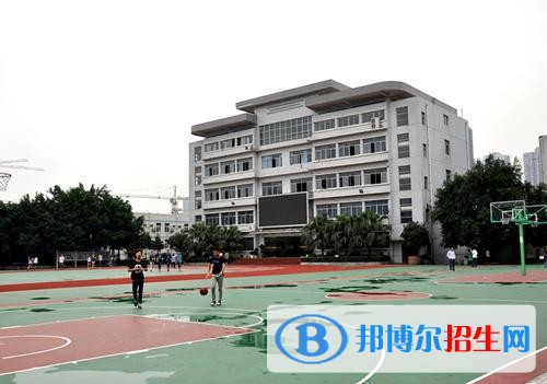 重慶機(jī)械電子高級(jí)技工學(xué)校2018年報(bào)名條件、招生對(duì)象