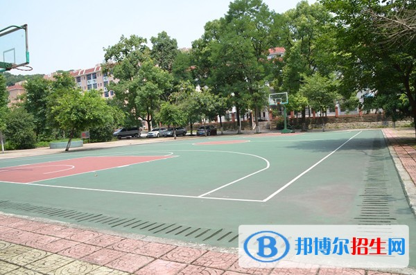 重慶機械電子高級技工學校網(wǎng)站網(wǎng)址
