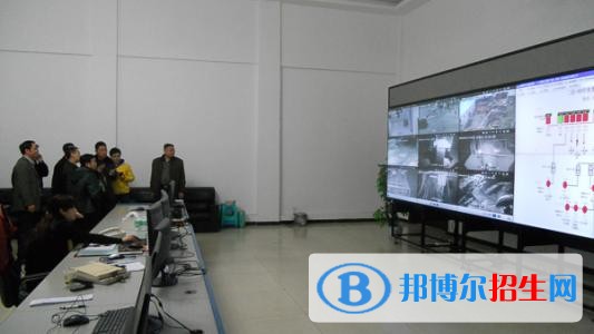 重慶松藻技工學(xué)校2018年報(bào)名條件、招生對(duì)象