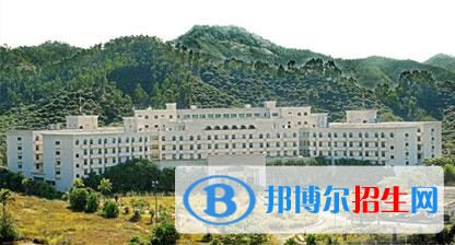 榮縣金科職業(yè)技術學校招生辦聯(lián)系電話