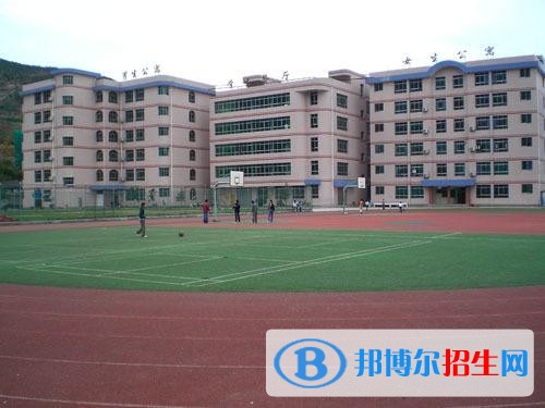 萬(wàn)源職業(yè)高級(jí)中學(xué)