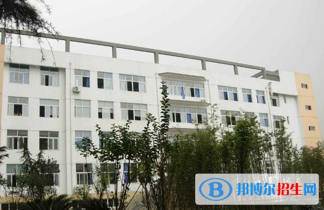 成都青蘇職業(yè)中專學校招生辦聯(lián)系電話