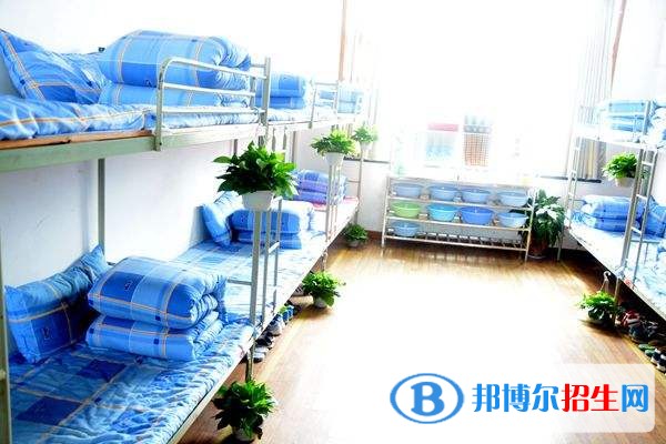 三臺(tái)縣樂(lè)安職業(yè)高級(jí)中學(xué)宿舍條件