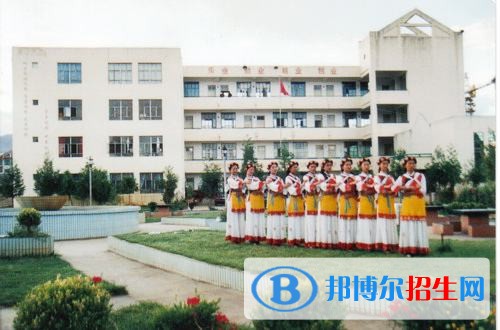 富寧縣民族職業(yè)高級(jí)中學(xué)招生辦聯(lián)系電話