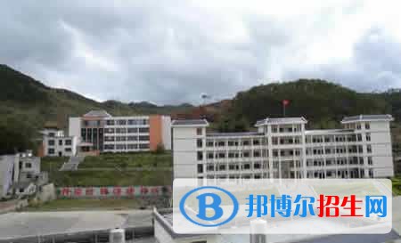 麻栗坡縣民族職業(yè)高級中學網(wǎng)站網(wǎng)址