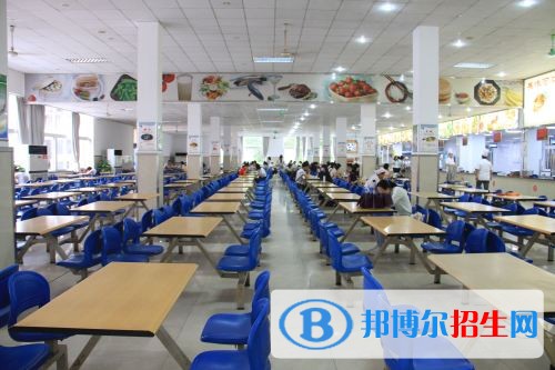 劍閣職業(yè)高級(jí)中學(xué)宿舍條件