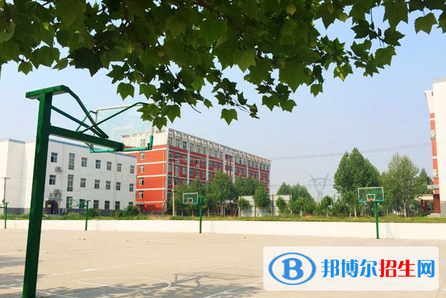 廣安益民職業(yè)技術(shù)學(xué)校2018年報(bào)名條件、招生對(duì)象