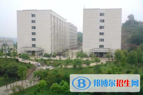 廣安渝工職業(yè)技術(shù)學(xué)校2018年報名條件、招生對象