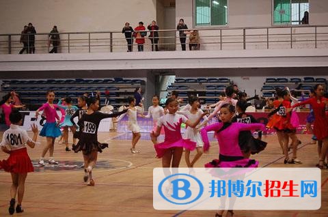 德陽舞蹈學(xué)校有哪些專業(yè)