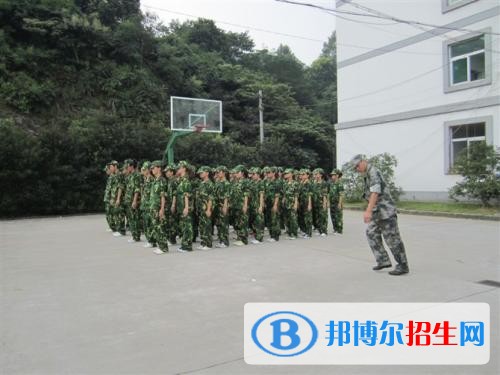 樂山市金盾職業(yè)學(xué)校2018年報(bào)名條件、招生對象