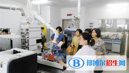 成都中醫(yī)藥大學峨眉學院有哪些專業(yè)