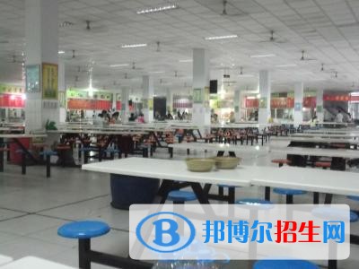 樂山市西成職業(yè)學校宿舍條件