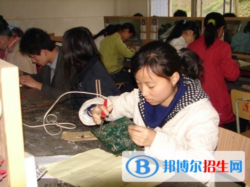 蓬溪應(yīng)用技術(shù)職業(yè)學(xué)校