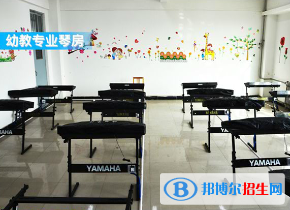 西安工業(yè)經(jīng)濟職業(yè)學(xué)校招生辦聯(lián)系電話