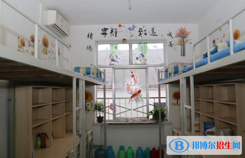 陜西省高新技術(shù)學(xué)校宿舍條件