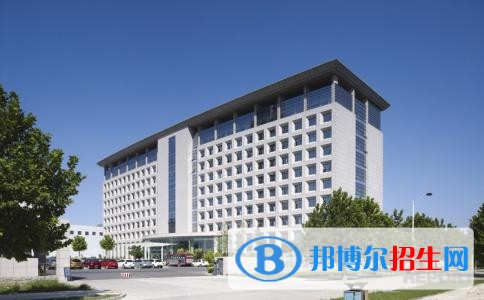 石家莊信產科技中等專業(yè)學校2018年報名條件、招生對象