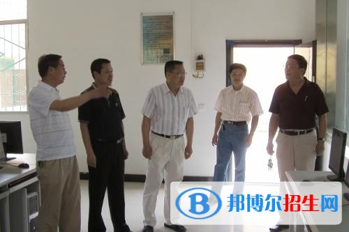 石家莊科技經(jīng)貿(mào)中等專業(yè)學校招生辦聯(lián)系電話