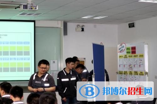 石家莊華強(qiáng)鐵路工程中等專業(yè)學(xué)校地址在哪里