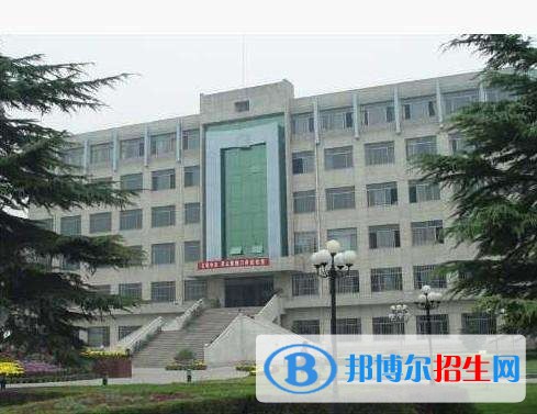 邯鄲建筑工程職工中等專業(yè)學校2018年報名條件、招生對象