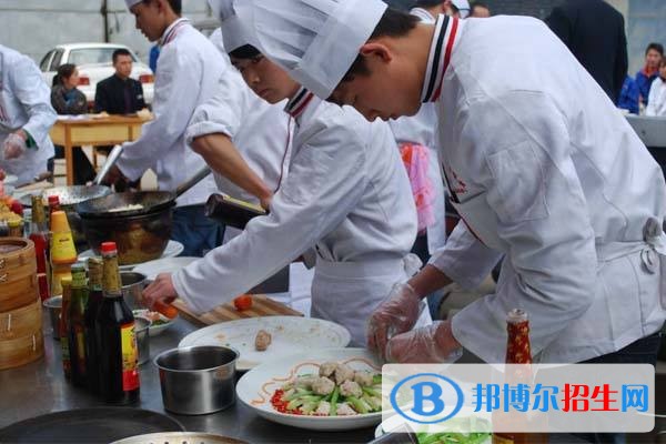 石家莊新燕春技工學校