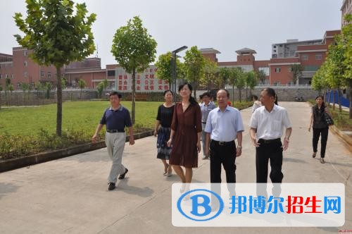 贊皇縣職教中心招生辦聯(lián)系電話(huà)