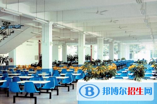 衡水兆華科技中專(zhuān)學(xué)校宿舍條件
