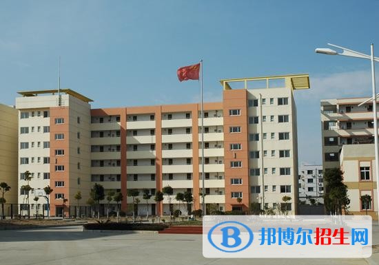 承德華中管理中專學校有哪些專業(yè)