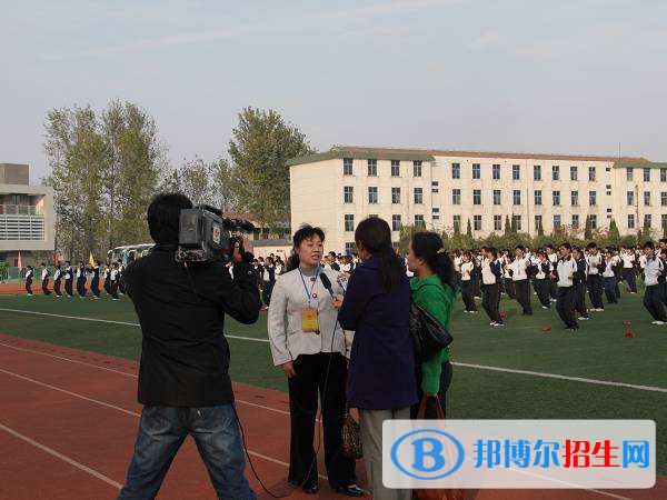 西安雁塔區(qū)職業(yè)高級(jí)中學(xué)2018年報(bào)名條件、招生對(duì)象