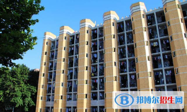 達州職業(yè)技術(shù)學院教學樓2