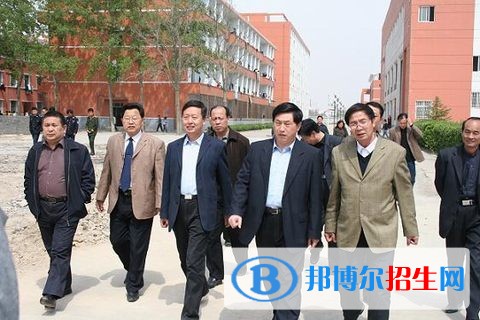 運(yùn)城信息工程學(xué)校2018年報(bào)名條件、招生對象