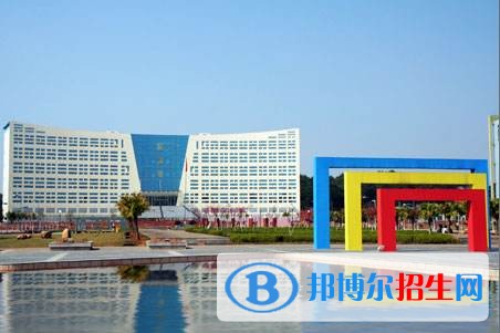 重慶應用技術職業(yè)學院2019年單招錄取分數(shù)線