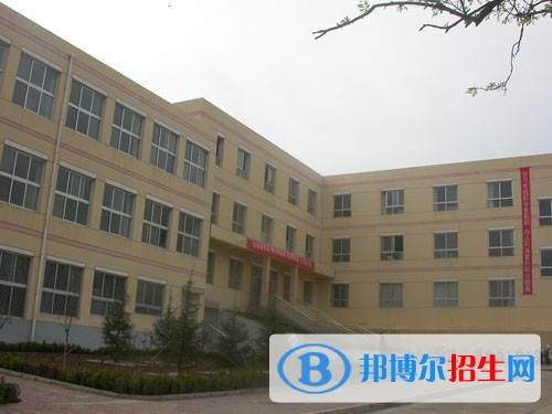 莒南縣職業(yè)教育中心招生辦聯(lián)系電話(huà)