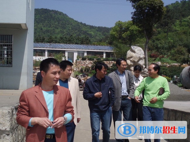莘縣職業(yè)中等專業(yè)學(xué)校2018年報(bào)名條件、招生對(duì)象