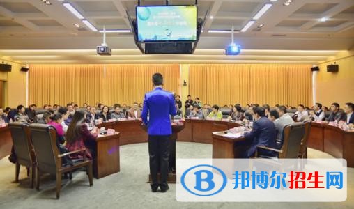 貴陽中專學(xué)校是什么意思