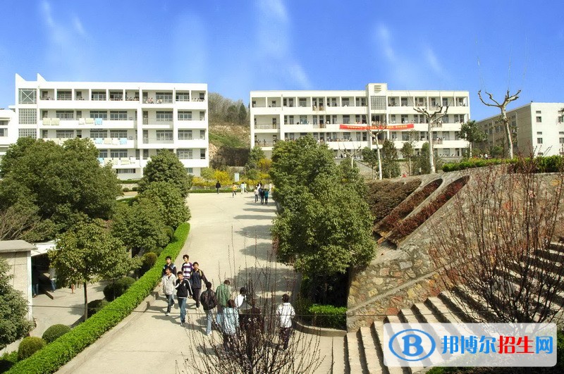 南京工程高等職業(yè)學(xué)校2018年報名條件、招生對象
