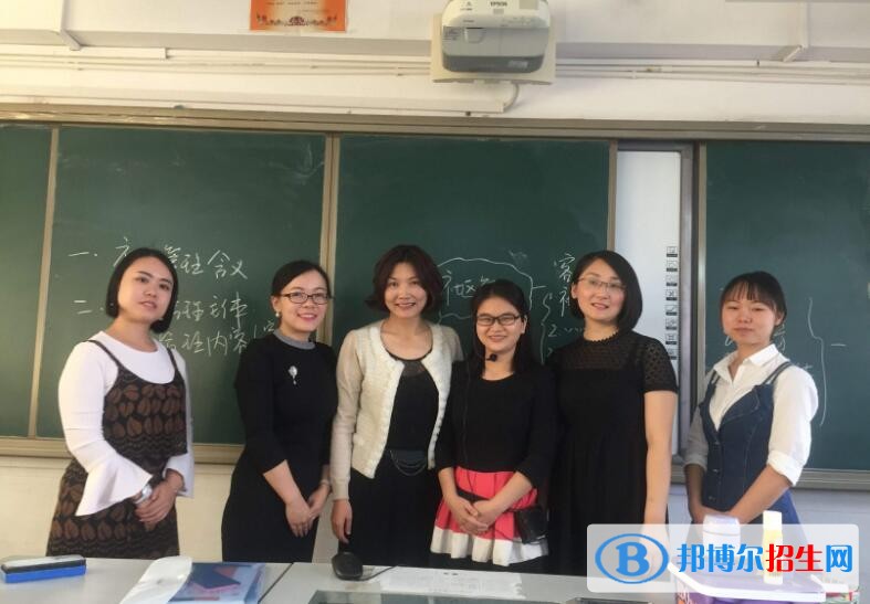 成都高中畢業(yè)上中專學(xué)校