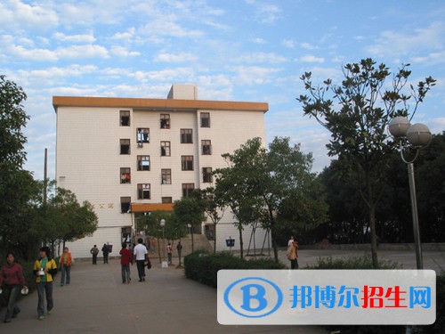 徐州醫(yī)藥中等專業(yè)學校有哪些專業(yè)