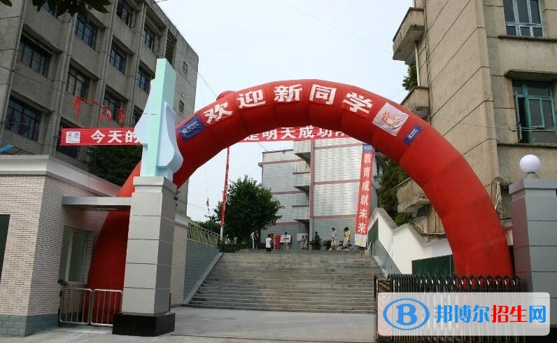 成都中專學(xué)校都有哪些專業(yè)