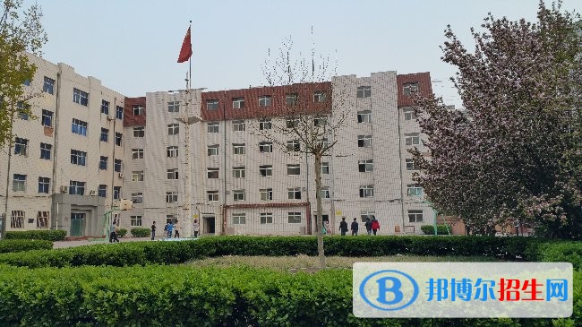 金橋職業(yè)學(xué)校2019年報(bào)名條件、招生對(duì)象