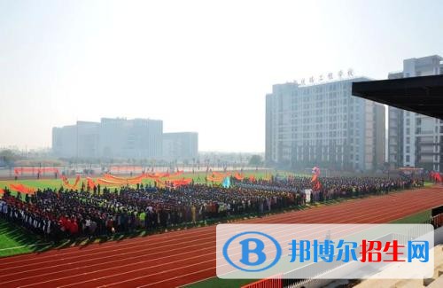 貴陽中專學(xué)校在哪里