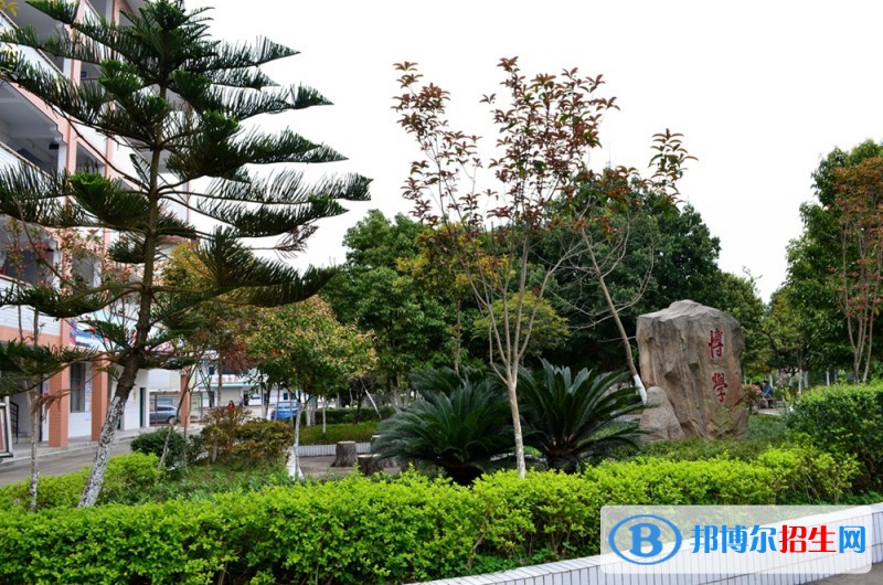 綿陽讀中專學(xué)校好還是讀高中好
