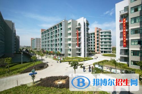云南讀中專學(xué)校要高中畢業(yè)證嗎