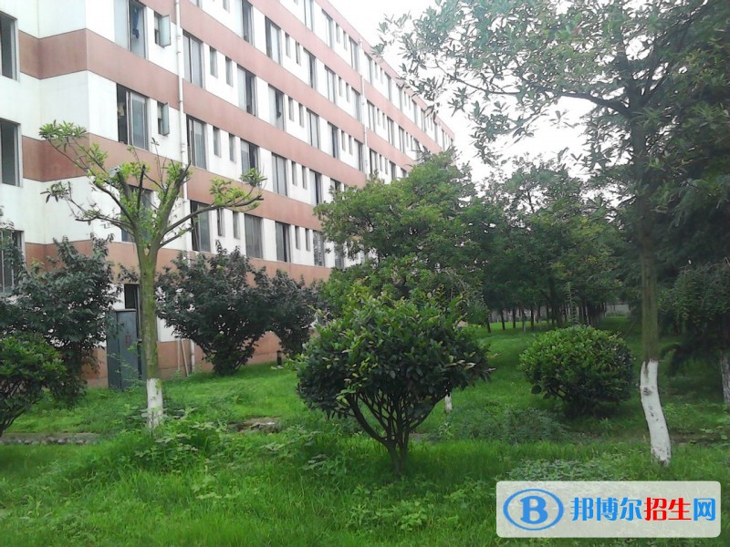 綿陽(yáng)沒(méi)有高中畢業(yè)證可以讀中專學(xué)校嗎